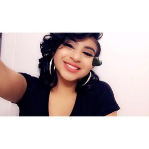 Meet your Posher, Beatriz